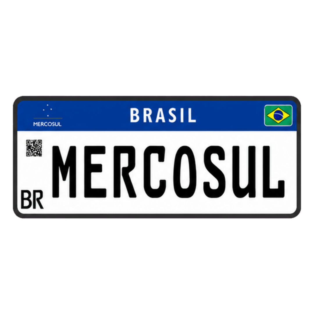 Placa Mercosul particular, fundo branco com caracteres pretos e faixa azul BRASIL no topo